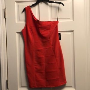 One shoulder pink dress